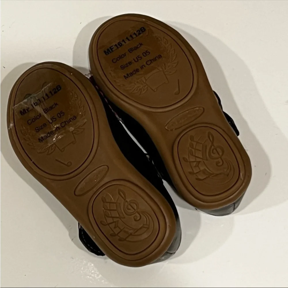 Shoes, The doll maker black and red baby girl shoes. NEW - Picture 4 of 4